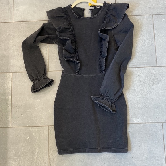 Brand New black denim ruffle dress from H&M, size xs - Picture 2 of 4